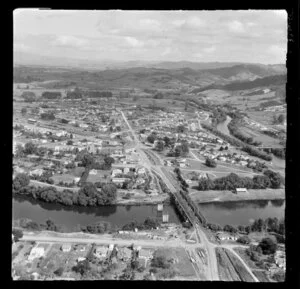 Ngaruawahia, Waikato, view south to town at the confluence of the Waikato River with the Domain and bridge with Great South Road through town, and the Waipa River with Waingar Road Bridge beyond