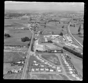 Te Rapa, Waikato, showing Air Force Camp with training grounds and housing between Te Rapa Road (State Highway 1) and railway line, looking south to the racecourse and Hamilton beyond
