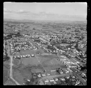 Te Awamutu College, Waikato, view over playing fields and buildings looking east with North Street, Tawhiao Street, Mangapiko Street, Mahoe Street and Alexander Street to town center, with farmland beyond