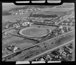 Kew Bowl, Invercargill, including Hospital and surrounding area