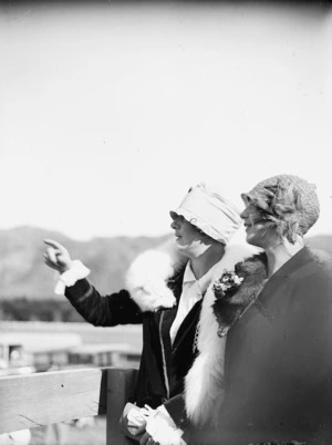 Laura Hood and Dorothy Moncrieff, Trentham Racecourse