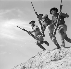 Soldiers of the Maori Battalion training in the Western Desert, Egypt
