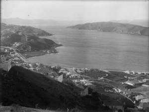View looking over Kilbirnie and Evans Bay from the vicinity of Rodrigo Road