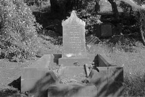 The Meredith and Andrews family grave, plot 2004, Bolton Street Cemetery