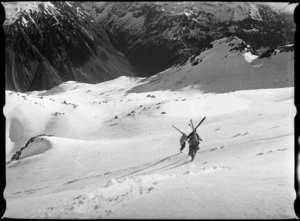 Christchurch Ski Club members climbing to the Upper Basin