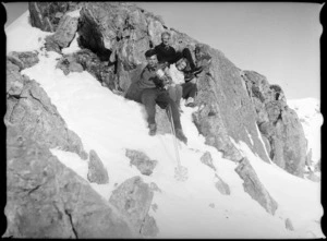 Christchurch Ski Club members in Upper Basin