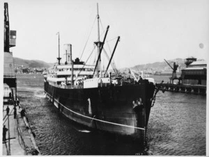 The ship Ruapehu, Wellington