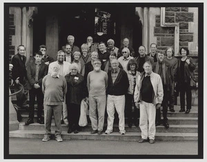 Group portrait Burns Fellow 40th reunion