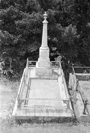 The grave of Clare Anita Hill and Laura Annie Smith, plot 11.M, Sydney Street Cemetery.