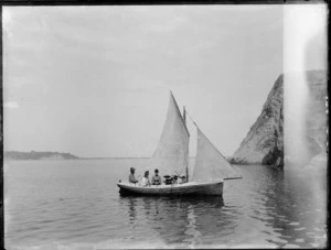 Group in yacht, including Lydia Myrtle Williams (in white) and children, Maori Head, Napier Harbour