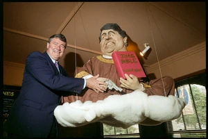 MP Jim Anderton with his effigy at The Backbencher pub