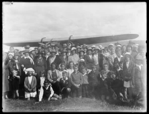 Visit of "Faith in Australia" to Prendegast's paddock in Ikamatua on 15 January 1934