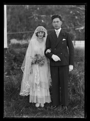 Bridal couple, Laura Beckwith and Ernie Wallenburg, at their wedding on 4 April 1931