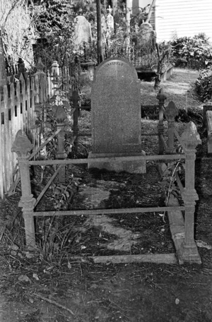 The Nicholson family grave, plot 2602, Bolton Street Cemetery