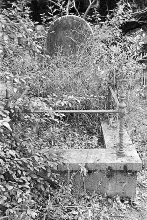 The grave of Jessie McFarlane, plot 1005, Bolton Street Cemetery