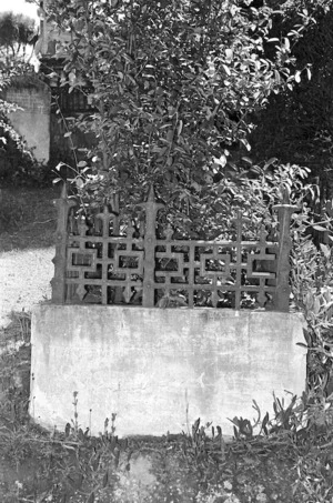 The Eves family grave, plot 69.N, Sydney Street Cemetery.