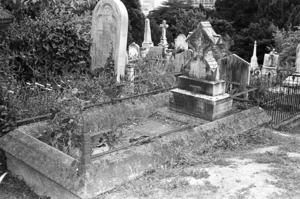 The grave of Isabella Jane Lewis, plot 5.K, Sydney Street Cemetery.
