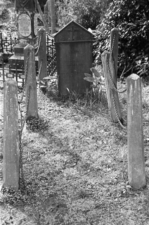 The grave of Gwenllian (Gwendoline Lillian?) Hurley, plot 2701, Bolton Street Cemetery