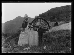 Water-wheel at Crown Battery, Karangahake