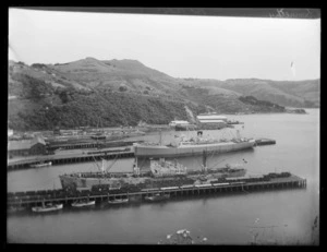 Steam ships Port Phillip and Samnethy at Port Chalmers