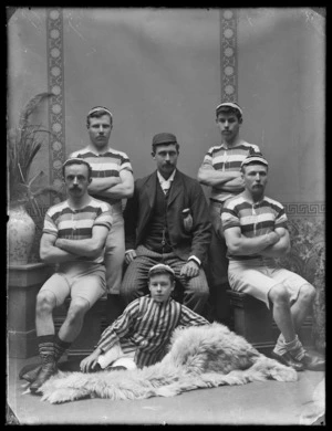 Unidentified members of a team of rowers from the Queens Drive Boat Club, Dunedin.