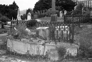 McDonald family grave, plot 2.J, Sydney Street Cemetery.