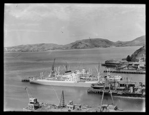 Steamships Port Auckland, and the Orari (partially obscured behind the Port Auckland) at Port Chalmers