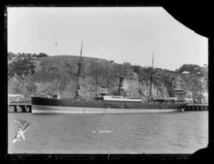 Photograph of SS Tekapo at Port Chalmers