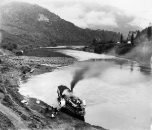 The paddle steamer Wairere on the Whanganui River, Pipiriki