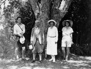 Sir Charles Bathurst Bledisloe and Lady Alina Kate Elaine Bledisloe and two others