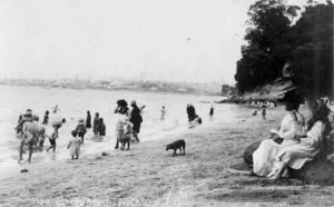 People on Shelly Beach, Auckland