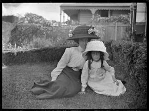 Laura and Phyllis Mary Godber wearing hats