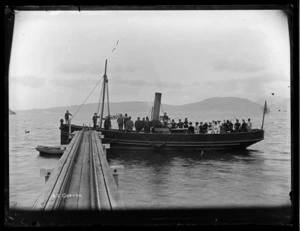 SS Gordon alongside pier at Port Chalmers