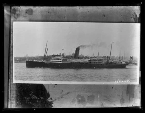 Steam ship Makura photographed in Sydney Harbour