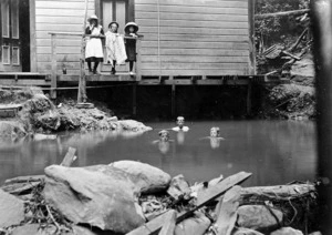 Children at Morere hot springs