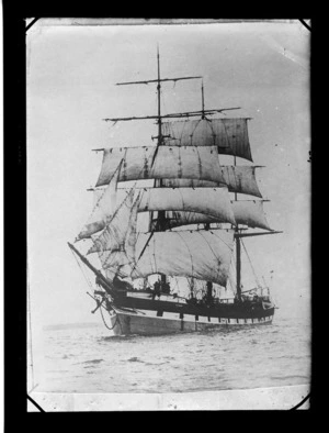 Sailing ship Akaroa
