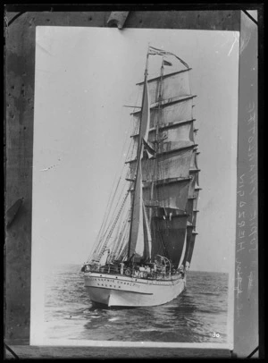 Four-masted barque "Herzogin Sophie Charlotte" at sea
