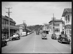 Main Street, Upper Hutt, showing the Provincial Hotel, J A Hazelwood & Co, the Bank of Australasia and the Post Office