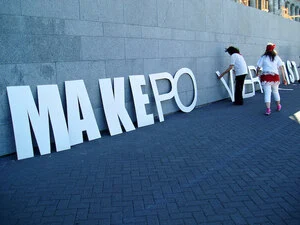 Photographs of a Make Poverty History rally in Parliament Grounds, Wellington