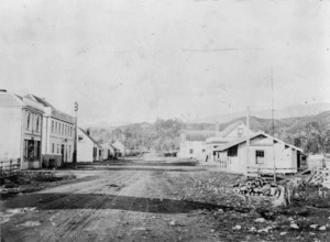 Looking north along Main Street, Upper Hutt, showing Ames's Provincial Hotel