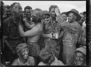 NZ troops preparing for commando raid on Nissan Island, New Guinea