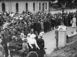 Members of the NZEF 9th Reinforcement being addressed before leaving Nelson