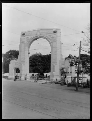 Construction of the Bridge of Remembrance, Christchurch