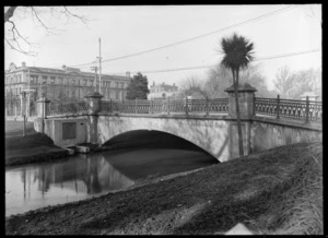 The stone bridge at Worcester Street across the Avon River, Christchurch, featuring the Clarendon Hotel in the background