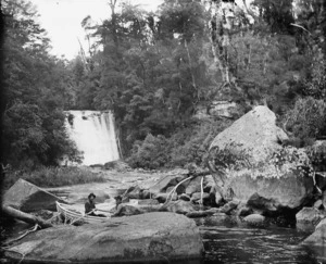 Waitakere Falls