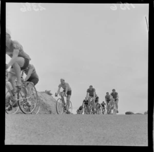Cyclists in race from Wellington to Auckland