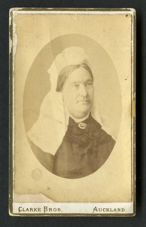 Clarke Brothers (Auckland) fl 1878: Portrait of unidentified woman