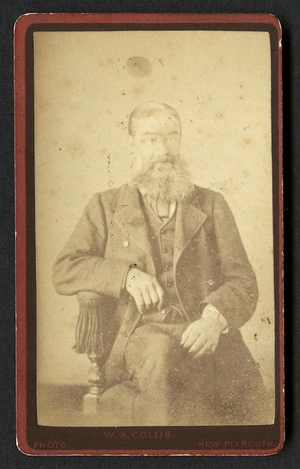 Collis, William Andrews, 1853-1920 : Portrait of unidentified man