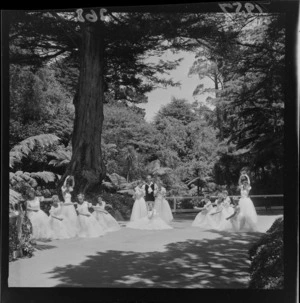 Unidentified ballet dancers in costume at the Botanic Gardens, Wellington