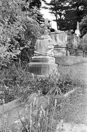 The grave of Sarah Jane Churcher, Charlotte Lowe and the Brittain family, plot 95.L, Sydney Street Cemetery.